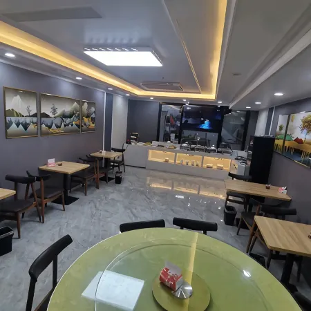 7Days Inn Hotel (Pei Hancheng Scenic Area Hancheng Middle Road)
