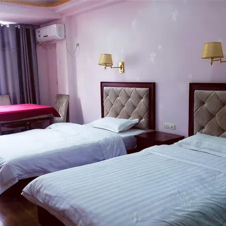Kaijiang Hongxuan Hotel