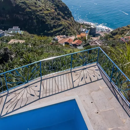GuestReady - A marvellous stay in Calheta