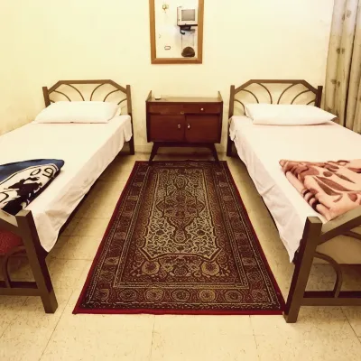 Sun Rise Hotel & Hostel & Tours Hotels near King Abdullah Mosque
