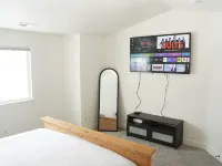 Modern Mapleton Retreat Hotels in Mapleton
