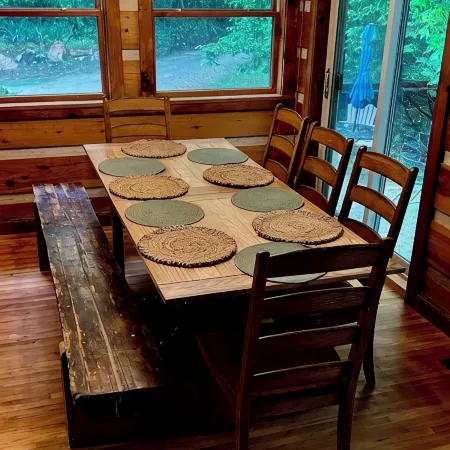 Come and enjoy Bryson City! Just minutes from NOC, Deep Creek, GSMNP, Fishing!!!
