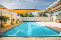 Nightcliff Exquisite Family Home with Pool - Private Pools