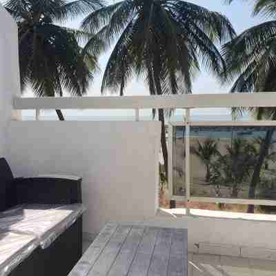 Rare in Saly! Seafront detached villa - 1st line, under the coconut trees. Others