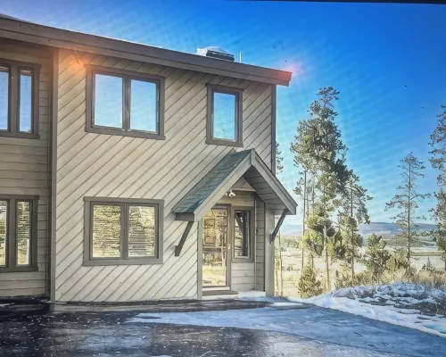 Sunset Mountain View Townhome and Winter Park Ski/Hike/Bike Hub フレイザーのホテル