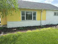 Charming 2-bedroom house in brilliant Indianapolis with AC, WiFi - Bungalows