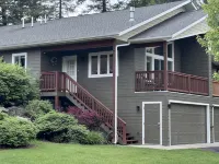 Luxurious Townhome Minutes From Beautiful Downtown, Golf Course, And Ski Area - 발코니