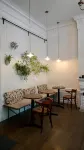 Ambrose House & Cafe - Self Check-in Guesthouse - Condos
