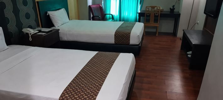 Corner Palace Hotel Hoteles en Ternate