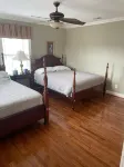 Downtown Abode  Your home away from home - 3-Star