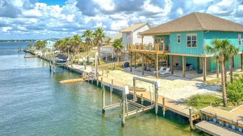 Luxurious Home 5Br - Sleeps 15, Steps to Beach, Canal, Dock, Gourmet Kitchen! - ジャグジー