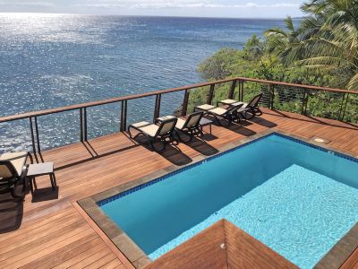 STUNNING OCEANFRONT PENTHOUSE 2Bd/2Ba *Fully Renovated, Pool * Poipu Palms Koloa