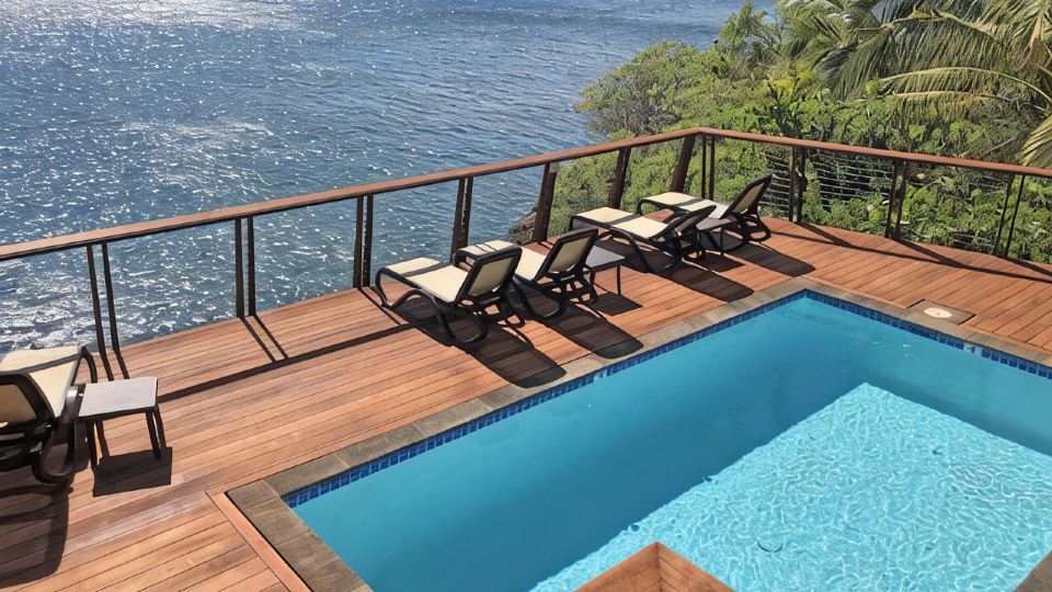 STUNNING OCEANFRONT PENTHOUSE 2Bd/2Ba *Fully Renovated, Pool * Poipu Palms Koloa