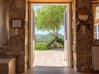 Beautiful Family Villa With Heated Swimming Pool And Stunning Sea/Mountain View キミのホテル