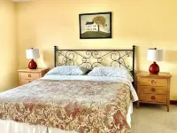 Perfect for family getaway, across from Mount Snow Mountain- Sleeps up to 12! Hotels in Dover