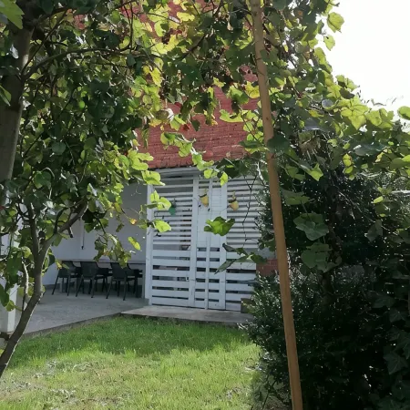 House Morgentau centrally located with garden