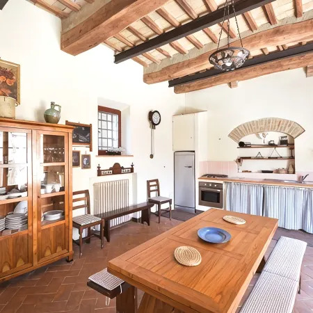 Near Siena (6 km), in Chianti, swimming pool and terrace, Wi-fi, A / C