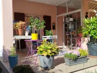 Two Single Rooms Converted into a Family Suite 5 Minutes from the Town Center - Vila