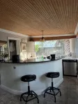 Charming 1-bedroom Guesthouse in amazing Ozona with Free Parking & WiFi