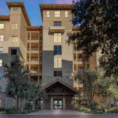 Breathtaking Sunrise Views Over Lake LBJ - Luxury 3BR Waterfront Condo Hotel Exterior