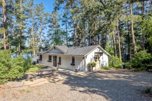 Sunsets on Sibley LakeBeautiful Lakehome in the heart of cabin country! - Hytter