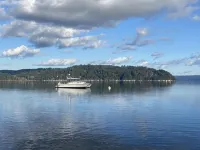 Hoodsport Hood Canal Waterfront Cabin. - 2-Star