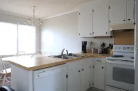 Cozy 2-Bedroom Townhome Close to Everything - 3-Star