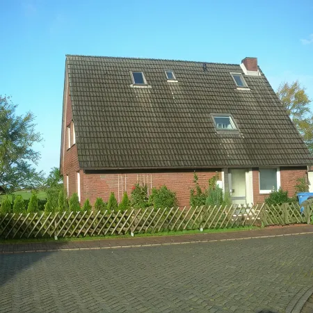Beautiful fine apartment with garden, meadow, view of water and land