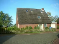 Beautiful fine apartment with garden, meadow, view of water and land