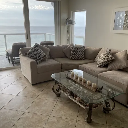Penthouse Condo, with stunning ocean views
