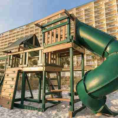 Beautiful Ocean Views from every room on this corner 2 bedroom unit 1201 Others
