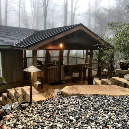 Cozy Appalachian Trail Cabin - Woody Gap & Blood Mountain in Suches, GA