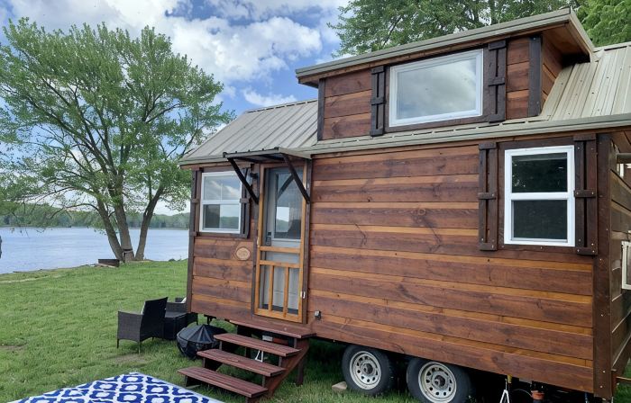 The Riverbottom - Tiny Home 2