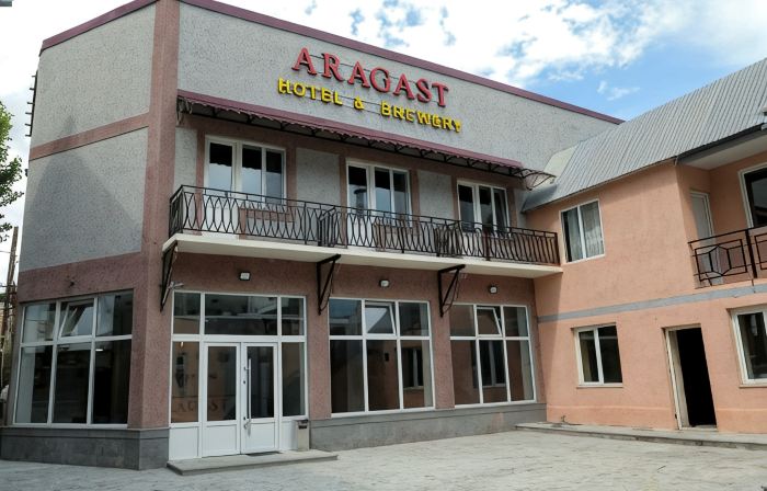 Aragast Hotel