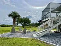Private Dock and Gulf water access Ozello 3/2 Home with amazing sunrises! - 4성급