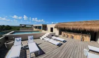 Dos Mares Barefoot Hotel