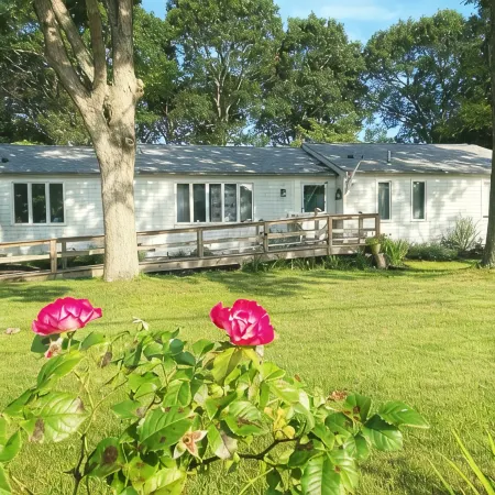 Craigville Beach Uber Relaxing Cape Cod Beach House w/ Beach Pass & Central Air