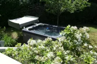 Cozy, Romantic Cottage just 3 minutes from the village of Mendocino! - Wifi