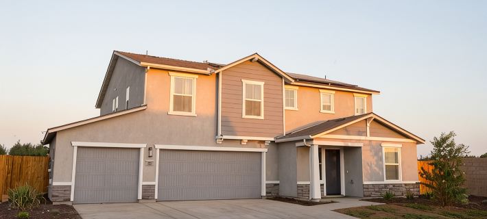 New Spacious 5 Bed 3 Bath Vacation House near Sequoia /w Tub, BBQ, EV Ξενοδοχεία στην πόλη Visalia