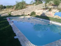 A Secluded Old Farmhouse with a View and a Pool Where You Can Relax in Complete Tranquility. - Private Pools