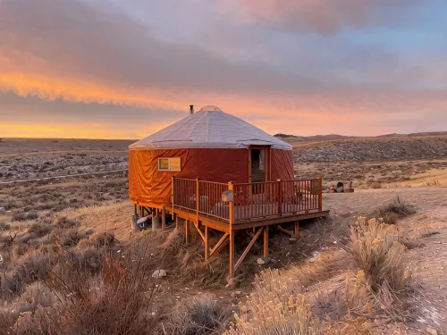Meadowlark Yurt in Dillon with WiFi