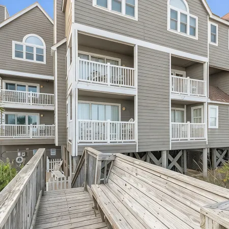 Oceanfront 2 Bedroom + Sofabed with Pool, Linens Included, at Cape Coddages II!