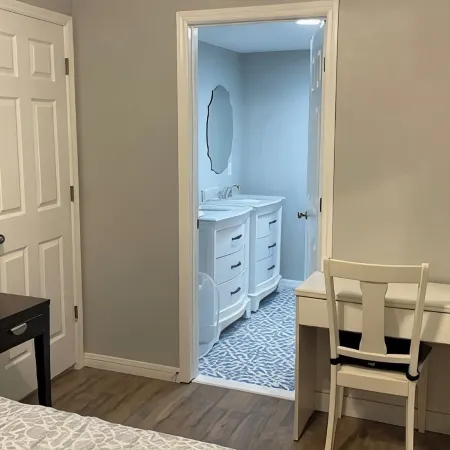 All New Deland Den 4BR, pool, blocks fr Stetson & Downtown