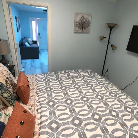 Attractive oasis, conveniently located
