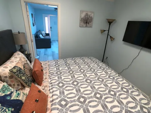 Attractive oasis, conveniently located