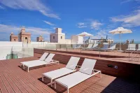Tandem Torres de Cádiz Suites