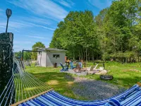 Lake Vibez: 5Br Pocono Lakefront, Private Dock, Swim, Kayaks, Boats & Golf - 4 tähden