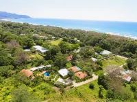 Fuego Lodge Hotels in Cobano