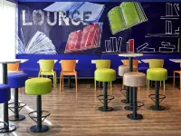 ibis budget Curitiba Centro Hotels near باتل