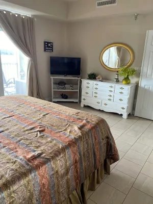 Lakefront Condo 4109 Towers! Walkin Level, Elevators! Indoor/Outdoor Pools! - 3-Star